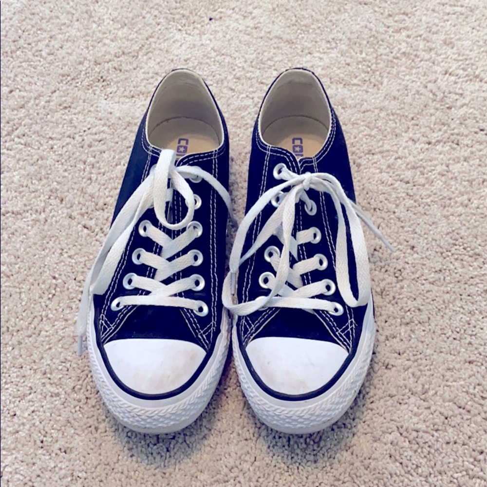black converse